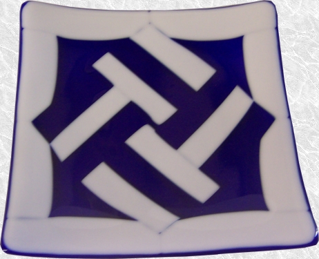 Blue and White Fused Plate